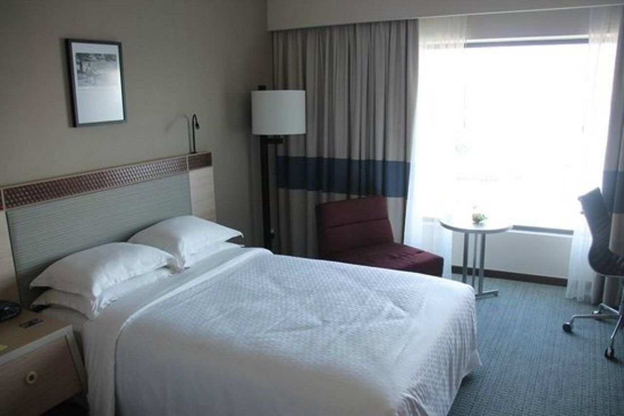 Four Points By Sheraton Sandakan Exterior photo